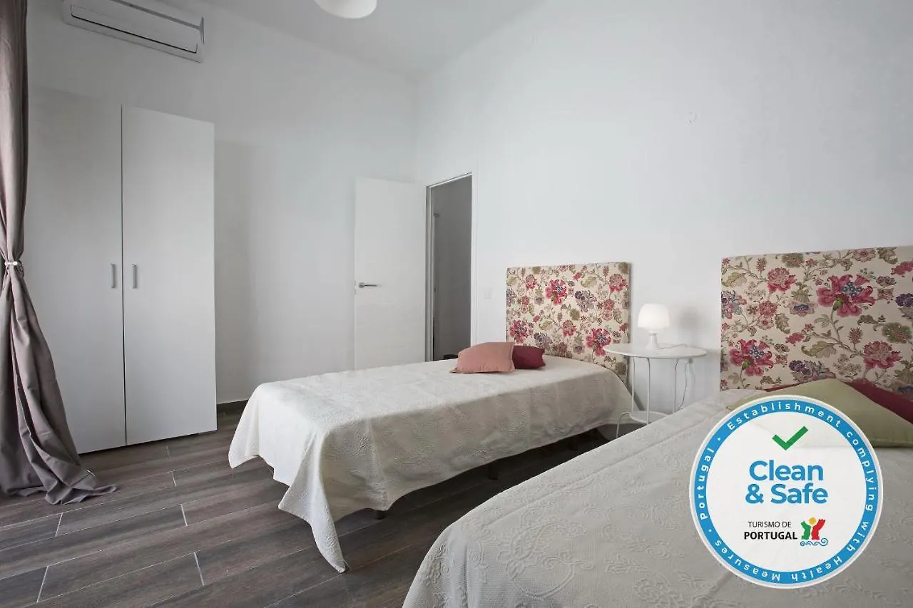 Downtown Albufeira Beach Apartment 0*,