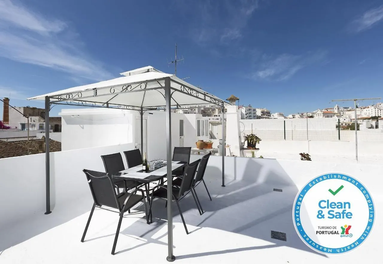 Downtown Albufeira Beach Apartment
