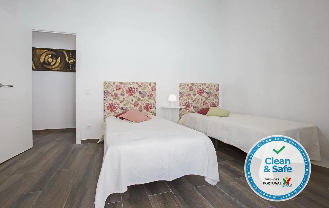Downtown Albufeira Beach Apartment