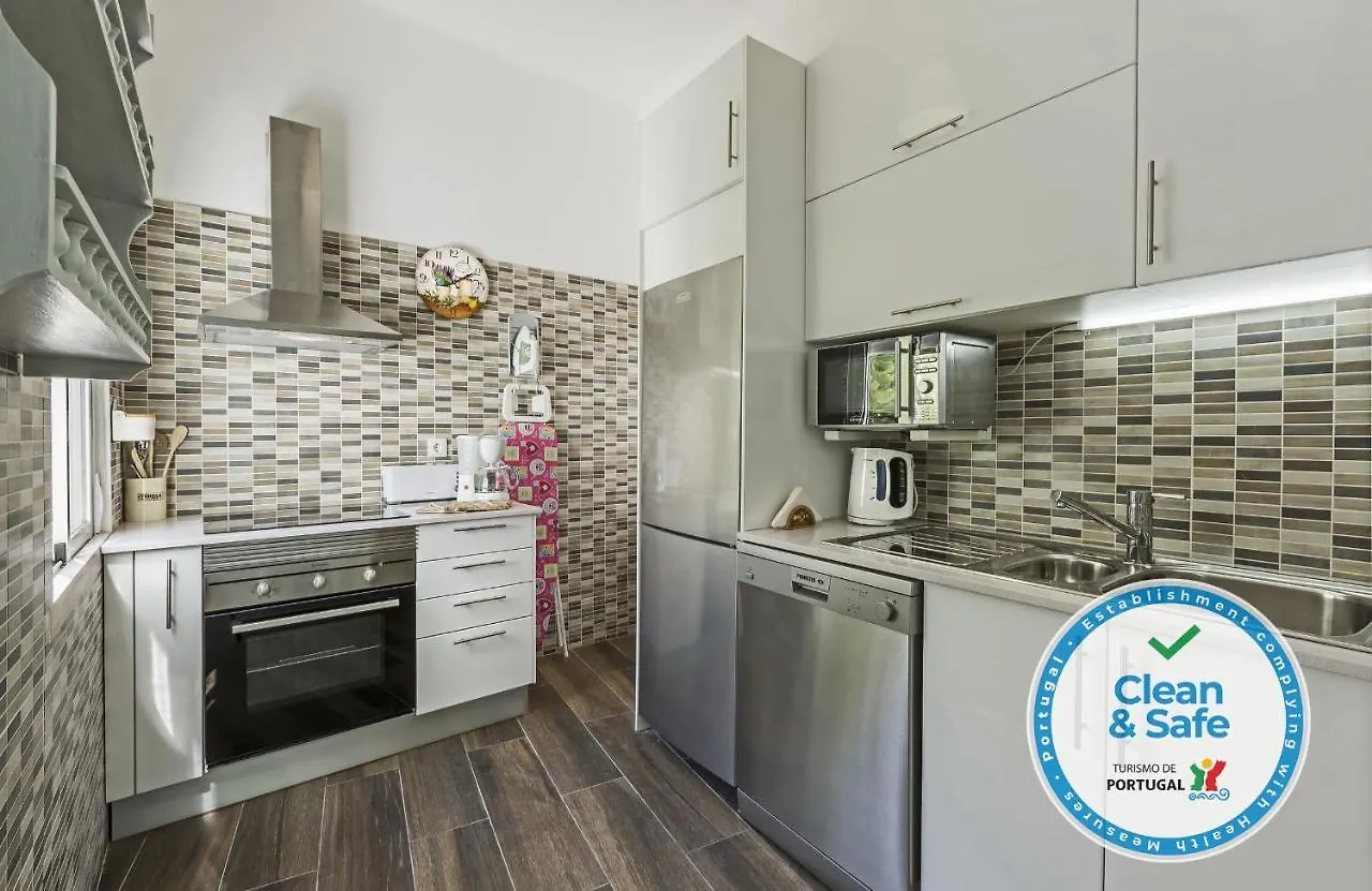 Downtown Albufeira Beach Apartment