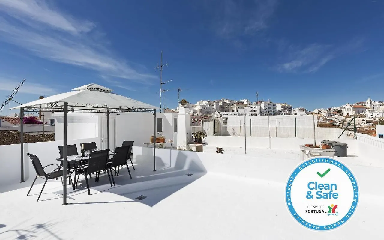 Downtown Albufeira Beach Apartment