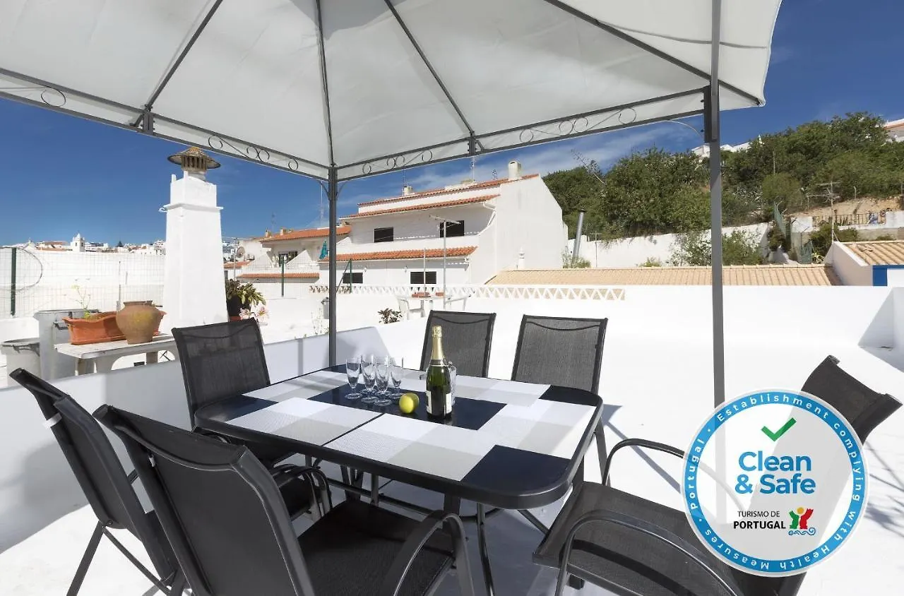 Downtown Albufeira Beach Apartment